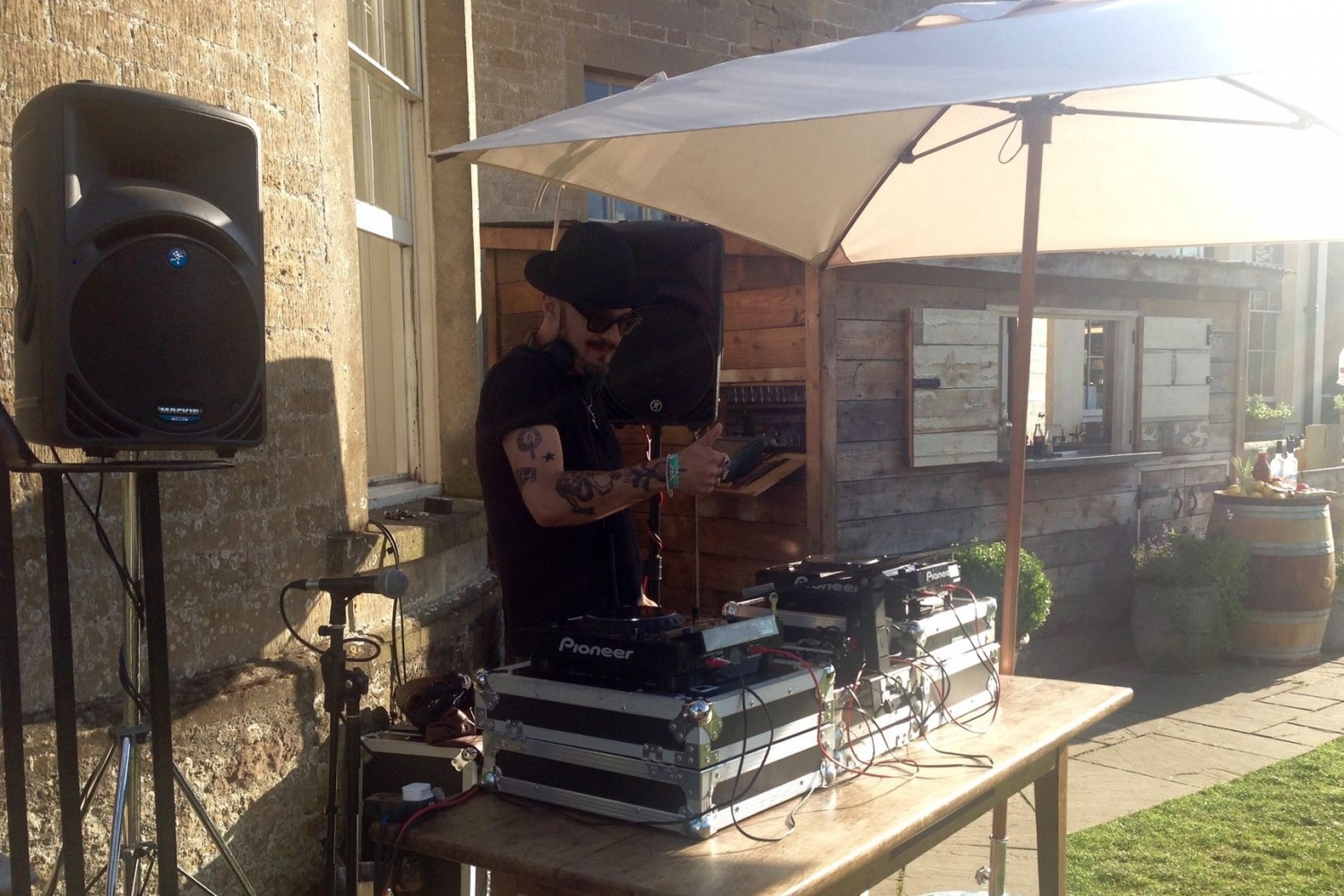 Hire Sound Equipment for a Party, Wedding or Event.STYLISH Wedding Entertainment, Wedding